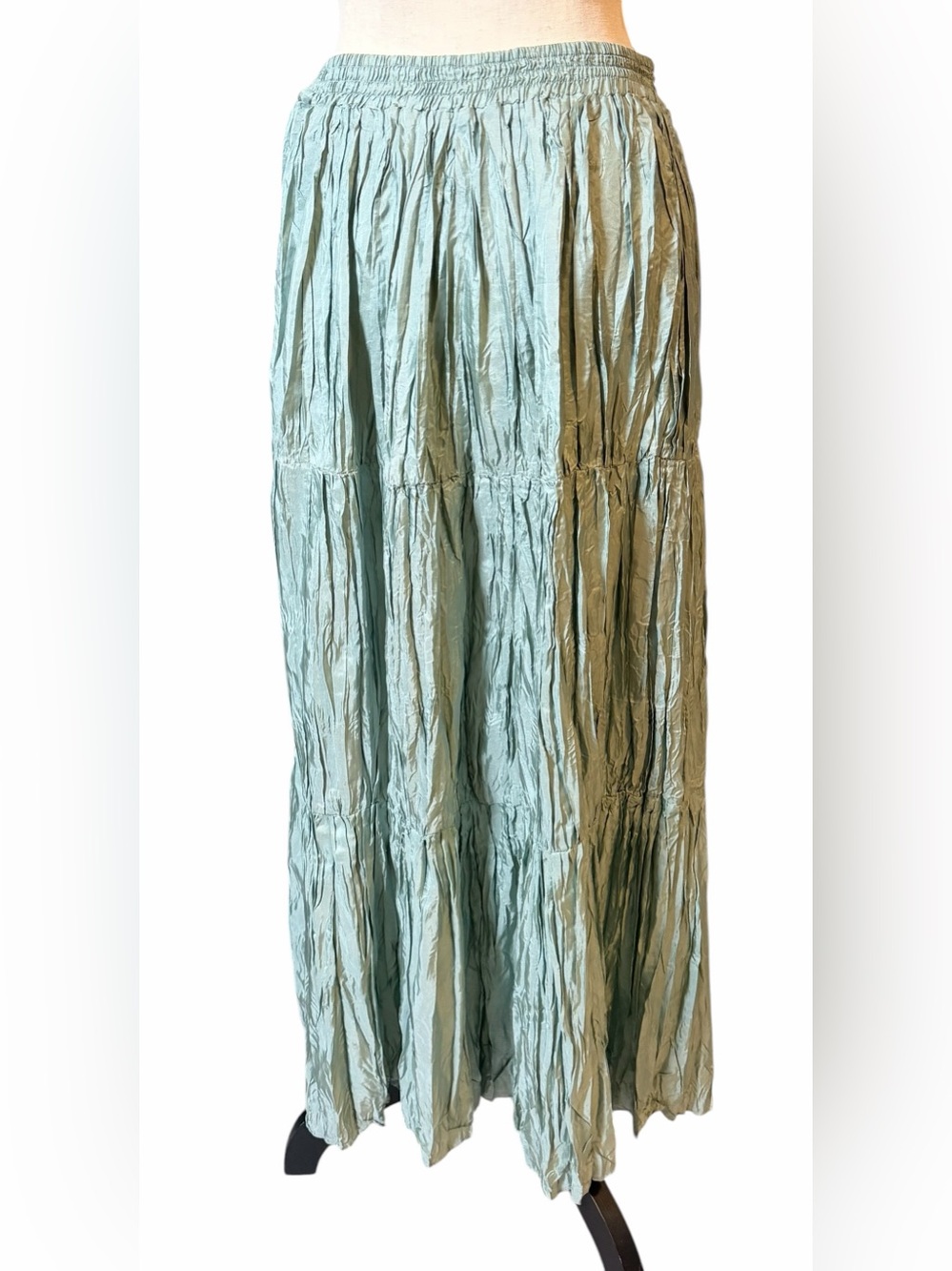 Soji 100% Silk Crinkled Tiered Midi Skirt - Sage Mint Green - Size Large - Picture 4 of 11